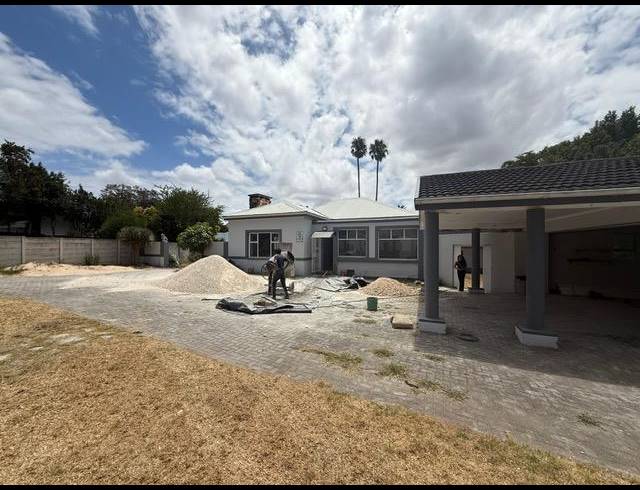 BUSINESS PROPERTY TO RENT IN WALMER